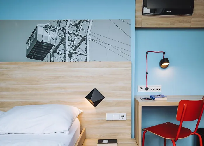 Meininger Downtown Franz Hotel 3*