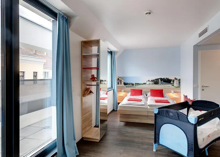 Hotel Meininger Downtown Franz
