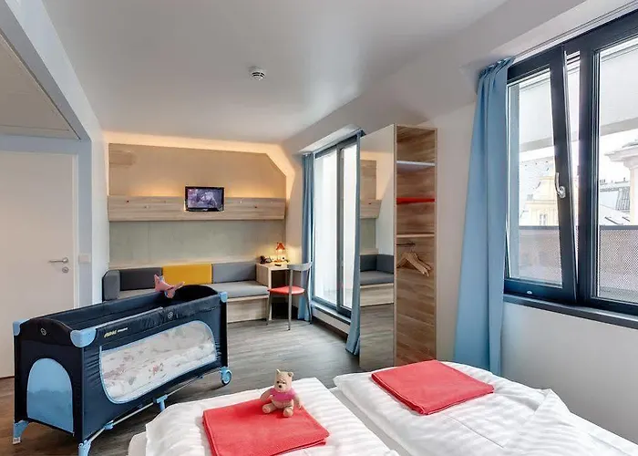 Meininger Downtown Franz Hotel 3*